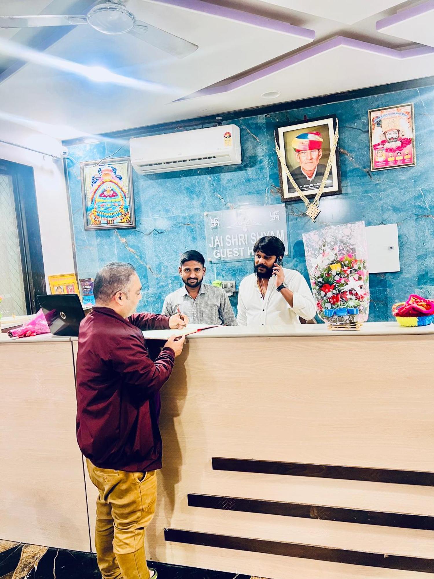 Shree Shyam Hotel Toran Dawar Khātu エクステリア 写真